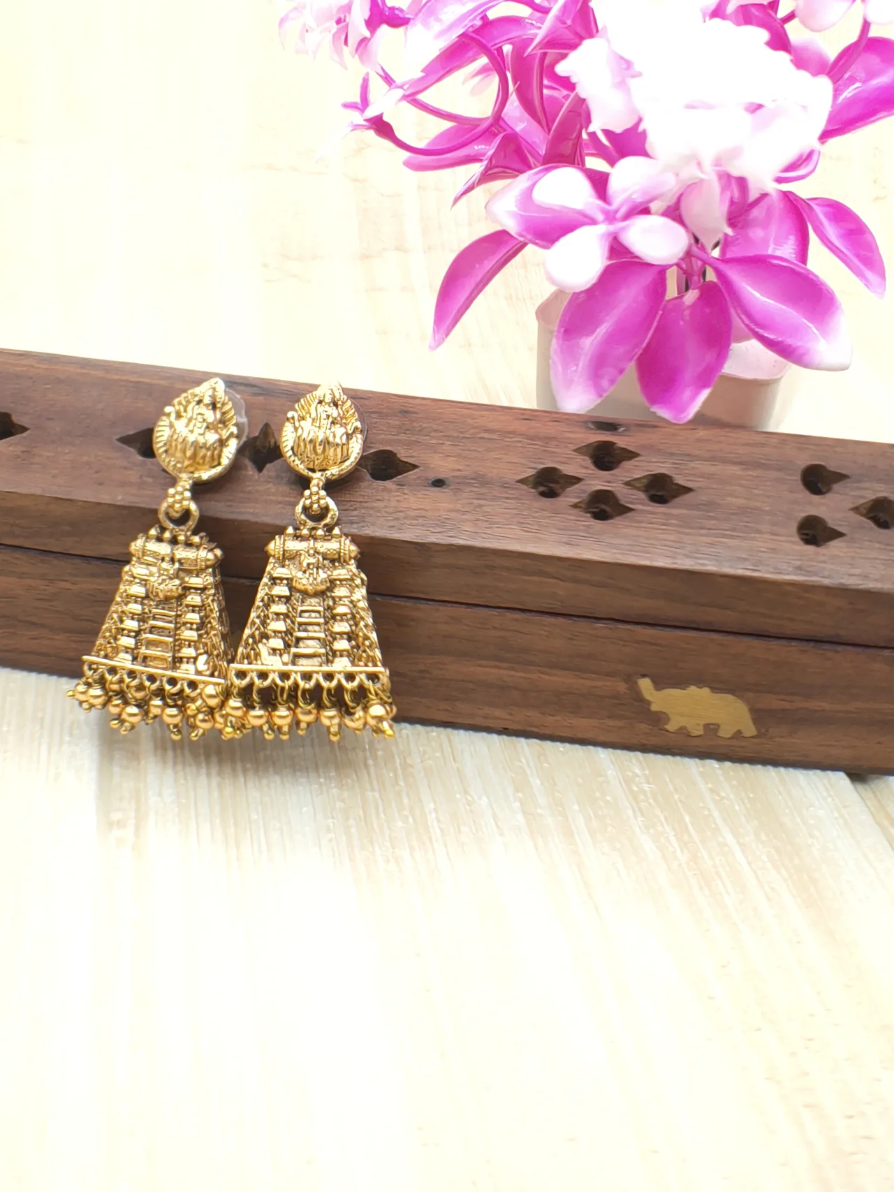 Gopuram jhumka simple
