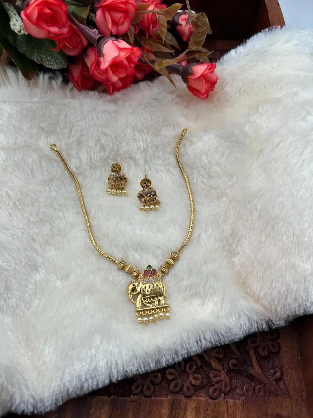 Elephant Chain  -  Multi